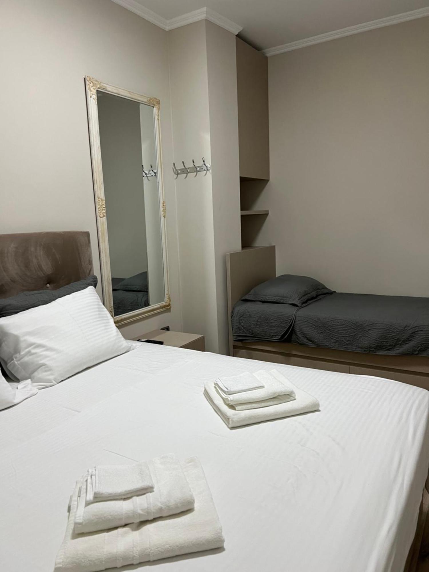 Center View Luxury Apartment Tiran Dış mekan fotoğraf