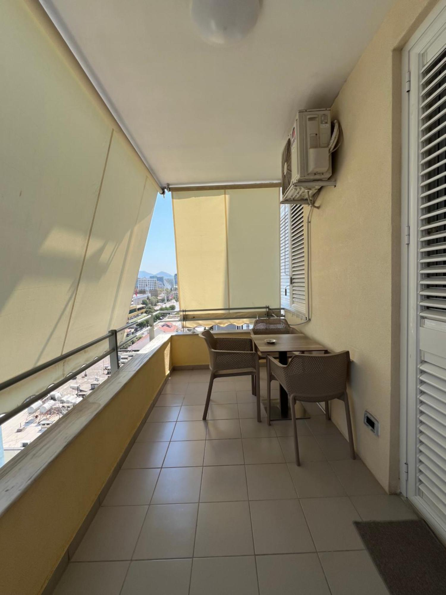 Center View Luxury Apartment Tiran Dış mekan fotoğraf
